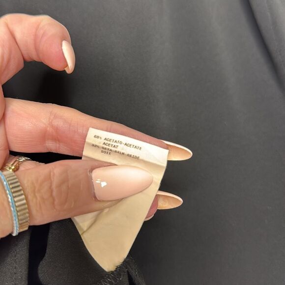 Armani Collezioni Sleeveless Slim Fit Silk Blend Top 2 - Picture 4 of 5